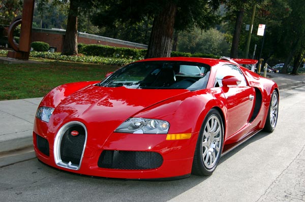 czerwone_bugatti_veyron_1_565.jpg