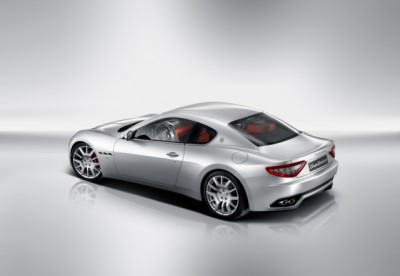 Maserati GranTurismo 2.jpg