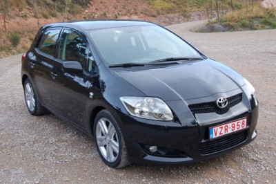 toyota auris 1.jpg