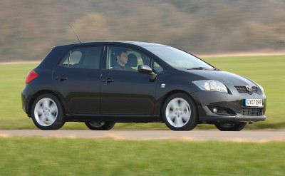 Toyota Auris T180 2.jpg